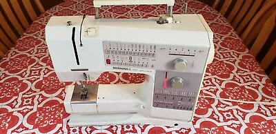 Bernina 1230 Sewing Machine (serviced By Dealer) • $421