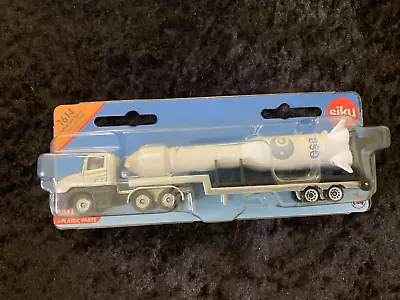 £10.33 • Buy Siku Low Loader With Rocket 1:87 Scale Diecast 1614