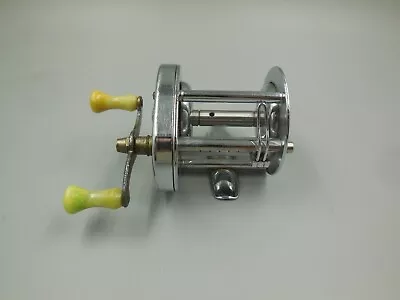 Vintage Shakespeare Direct Drive Model 1950 Fc Bait Casting Reel / Pretty Decent • $24.99