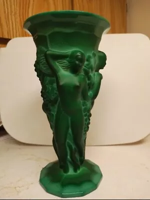 Bohemia Desna Grape Harvest Nude Green Jade Malachit Hand Made Vase 8.8  Nib • $135