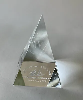 Vanguard Financial Company 1999 $500 Billion Assets Commemorative Crystal Statue • $44.99