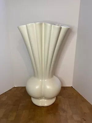 Vintage Matte White Pottery Vase Bulbous Ruffle 14.25” X 8” Heavy 6.9 Lbs • $69