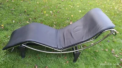 Le Corbusier Style Chaise Longue LC4 Chair Black Faux Leather • £110