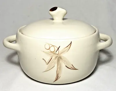 WINFIELD ~ Vintage Handcraft Pottery 48 Oz. COVERED CASSEROLE (Passion Flower) • $24