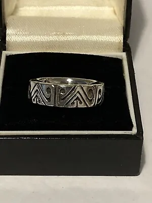 Heavy (9.4g) Sterling Silver Mens/Ladies Patterened Band Ring. Sz P. Full HM. • £24