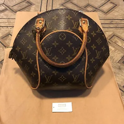 Louis Vuitton Monogram Ellipse PM Handbag • £450