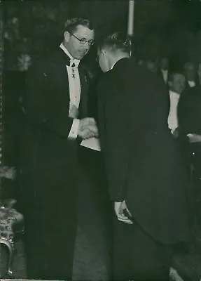 Gustaf VI Adolf Shakes Hands - Vintage Photograph 2313497 • $13.90