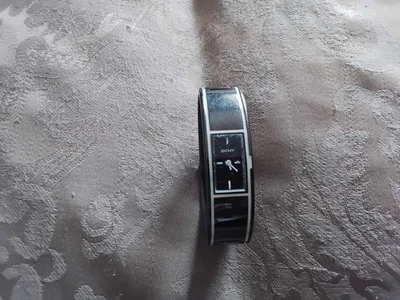 £9.99 • Buy DKNY Women's Bracelet Watch Used