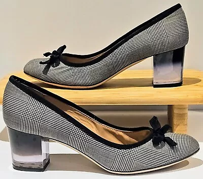 SALVATORE FERRAGAMO Ladies VERA GLEN PLAID Shoe LUCITE HEELSize 9 Made In ITALY • $185