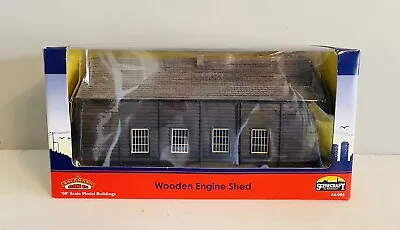 Bachmann Scenecraft 44-096 Wooden Engine Shed OO Gauge  • $87.47