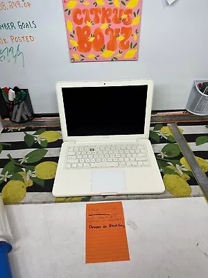 🍋 Apple Macbook A1342 White FOR PARTS AND FOR COMPUTER Laptop Computer 🍊 • $19