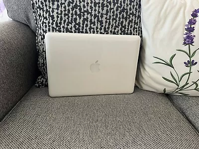 Apple MacBook A1181 13 Inch Laptop - MC240LL/A (May 2009) • $80