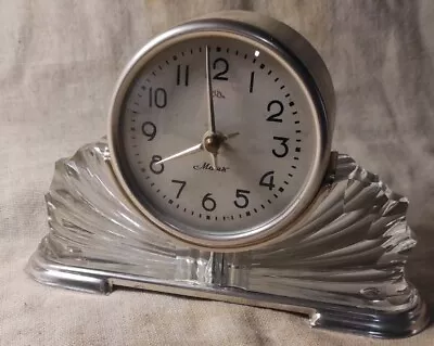 162_23_Vintage Soviet Crystal Mechanical 7 Days Desk Clock MAJAK USSR 1968 • $30.11