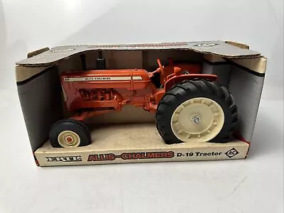 Allis- Chalmers D 21 Toy TRACTOR ERTL 1/16 Scale Special Edition • $89.99