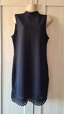 Ladies Cameo Rose Black Dress Size 8 • £2.50