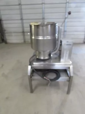 GROEN TDB77-40  TILTING STEAM KETTLE 10 Gal  208/3ph/60hz PARTS! MAKE OFFER! • $999.99