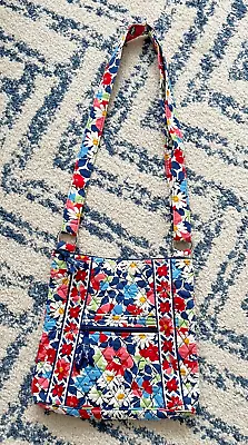 VERA BRADLEY 2012 SUMMER COTTAGE FLORAL Crossbody Purse • $22