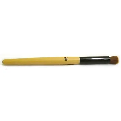 W7 Eyeshadow Eye Shadow Brush - Blending -  Style 03 - Special Offer • £2.79