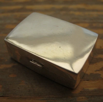 £58 • Buy A Pretty Birmingham Hallmarked Sterling Silver Box / Vinaigrette / Pill / Snuff
