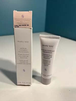 New IVORY 200 Mary Kay Medium Coverage Foundation Normal/Oily  Gray Cap 041998 • $24.99