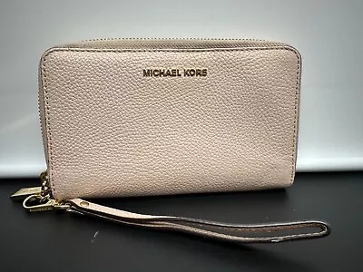 Michael Kors Jet Set Travel Double Zip Wristlet Wallet • $20