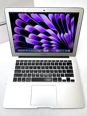 Apple MacBook Air 13 Inch 2.2GHz I7 - 2017-2020 Model - 512GB SSD - 8GB RAM • $365