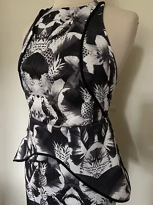 Finders Keepers ‘Next To Me’ Black And White Sleeveless Patterned Dress - 10 • $18.50