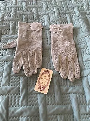 Vintage Looking Gray Gloves.New • $14