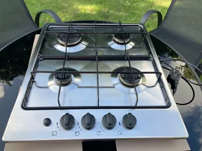 Zanussi ZGG67412 60cm Gas Hob - Chrome • £50