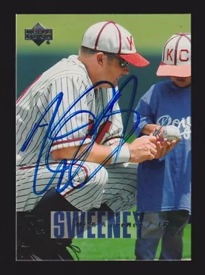 2006 UD #232  Mike Sweeney  KANSAS CITY ROYALS  SIGNED AUTOGRAPH AUTO COA • $4.95