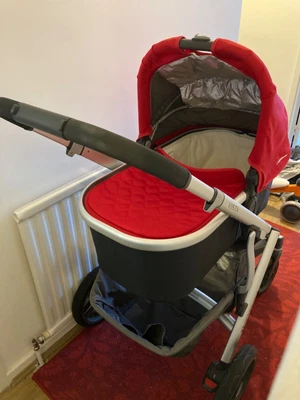 £100 • Buy Red Uppababy Vista 2015+ Pram Only With Carrycot