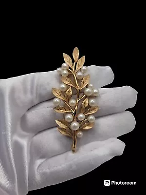 Vintage Crown Trifari Faux Pearl Goldtone Floral Brooch • $55