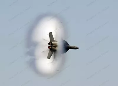 8x10 Print Military Aircraft F-18 Hornet Vapor Cone #3200F • $14.99