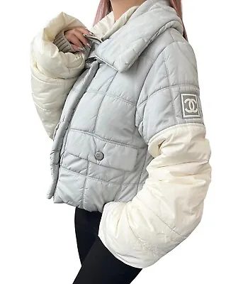 $1791 • Buy CHANEL Sport Vintage 00A CC Logo Puffer Jacket #36 Snap Button Zip Gray RankAB