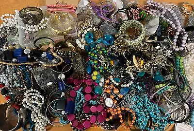 Deceased Estate Bundle Bulk Lot Vintage Jewellery - BeadsNecklaceEarring 5kgs+ • $60