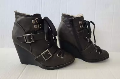 Candies Buckle Wedge Booties Size 6 Brown Strappy Faux Fur Lining • $25