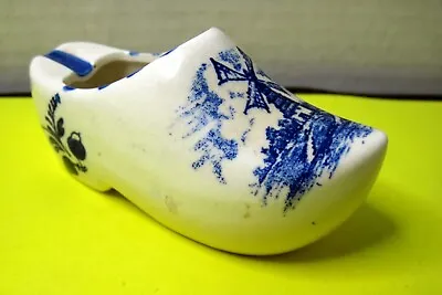 Vintage Small Delft Blue Holland Dutch Windmill Clog Shoe Porcelain Ashtray? • $9.99