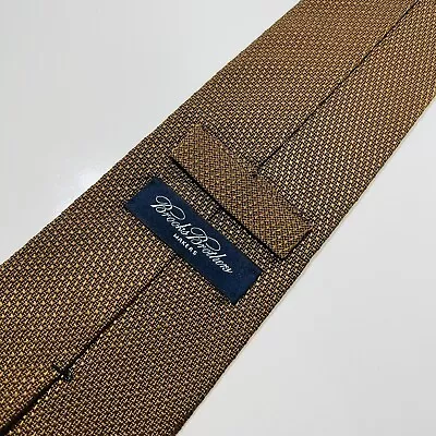 Brooks Brothers Solid Brown Woven Textured Knit Silk Tie 60.5x3.875”  • $30
