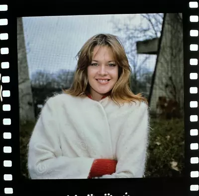 UK1-2028 MELANIE GRIFFITH Sexy Actress RARE '82 2¾ Color Transparency • $9.99