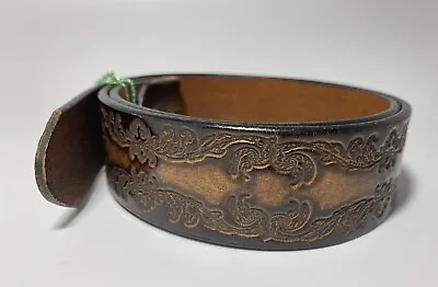 Vintage 70’s Tooled Leather Belt 32 Western • $29.99