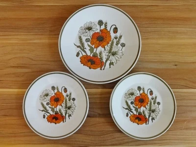 £14.95 • Buy J & G Meakin Poppy Plates X 3