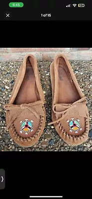 Minnetonka Brown Suede Moccasin Loafers Me To We Beaded Kilty Women’s Size 9 • $25