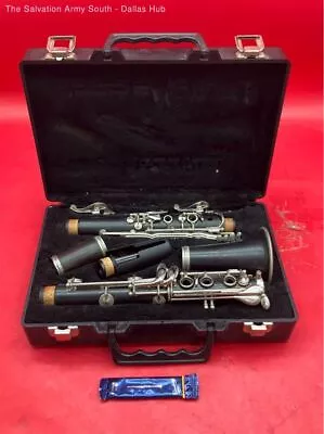 Student Band Clarinet - Blackwood Finish In Hard Case • $19.99