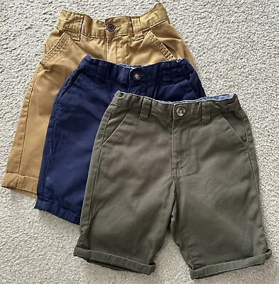 £10 • Buy 3 X Boys Chino Neutral Coloured Shorts Age 5-6 Years