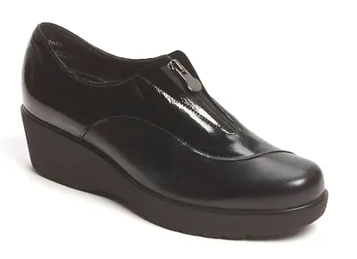 Munro Women's Black Debut Wedge N1438* Size 12N • $127.99