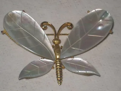 Vintage Mother Of Pearl / Blister Pearl Gold Tone Butterfly Brooch Pin • $48.75