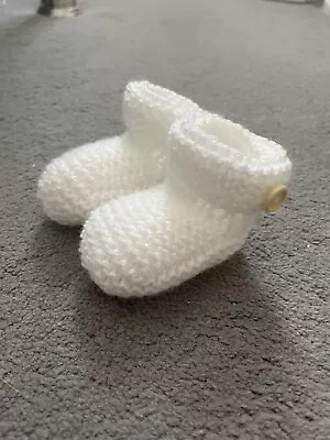 £3 • Buy New - Hand Knitted Baby Bootees - White - Newborn 