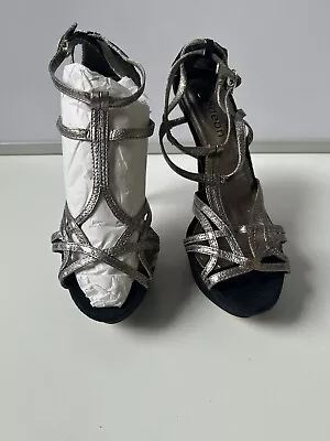 Odeon Ladies Silver High Heel Shoes Size UK 6 EU 39 • £17.99