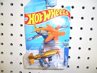 2023 Hot Wheels Gold Mad Propz (t.h.) Sky Show 3/5    92/250 • $2.25