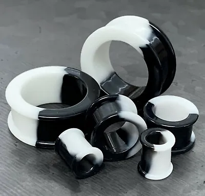 PAIR Half Black & White Silicone Tunnel Plugs Double Flare Earlets Gauges • $11.95